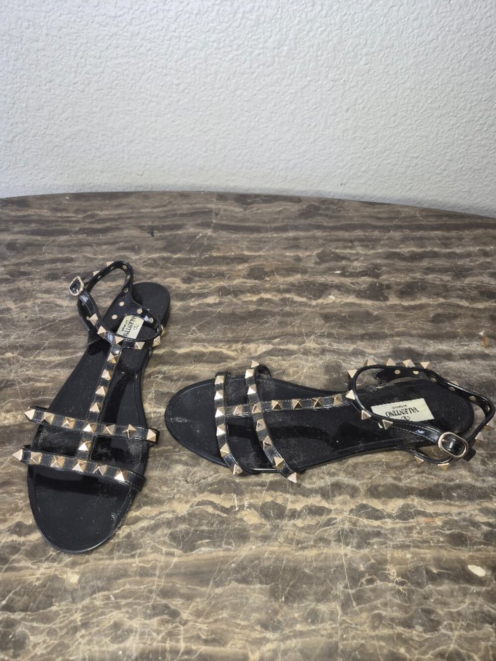 Authentic Valentino Garavani Rockstud Slingback Black Sandals Size: 38